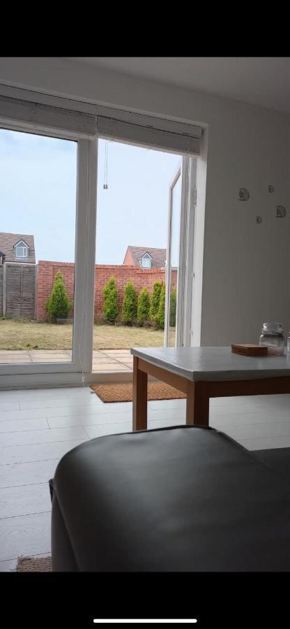Homely * Coventry