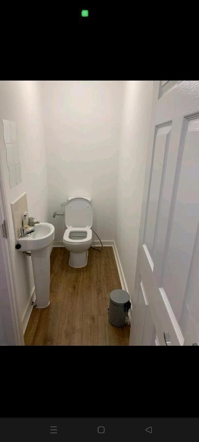 Homely *